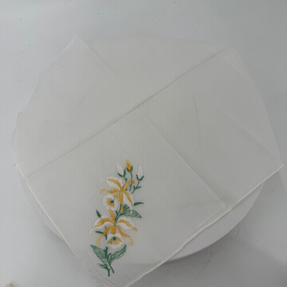 Vtg handkerchief featuring delicate yellow and green embroidered lily flowers. - Picture 4 of 4